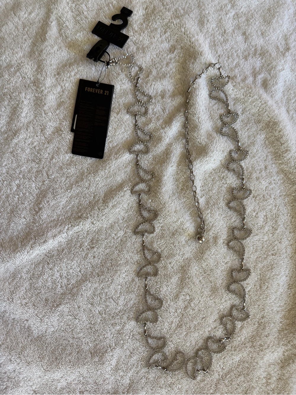 Forever 21 Silver Heart Link Chain Belt